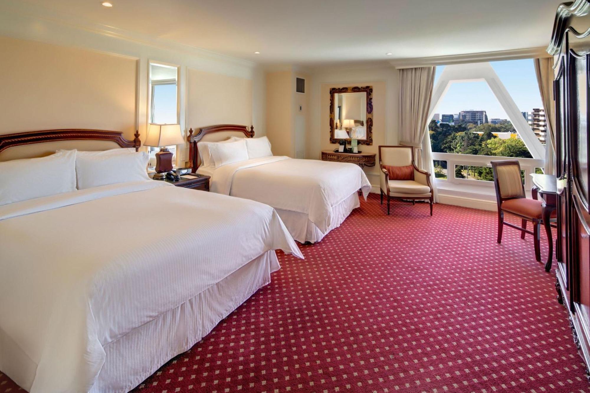 Executive, Executive level, Guest room, 2 Queen, City view,1499369146:JPEG